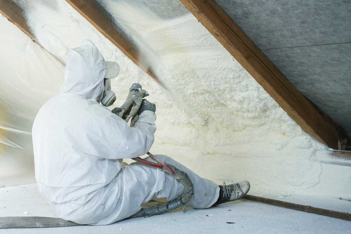 Best Spray Foam Insulation R Value of 2023: A Reviews and Buying Guide